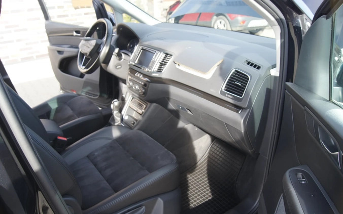 Seat Alhambra cena 36900 przebieg: 168000, rok produkcji 2019 z Korfantów małe 277